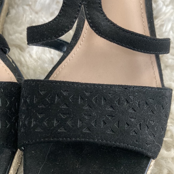 Kelly & Katie 9.5 Wedge Sandal - Picture 5 of 5